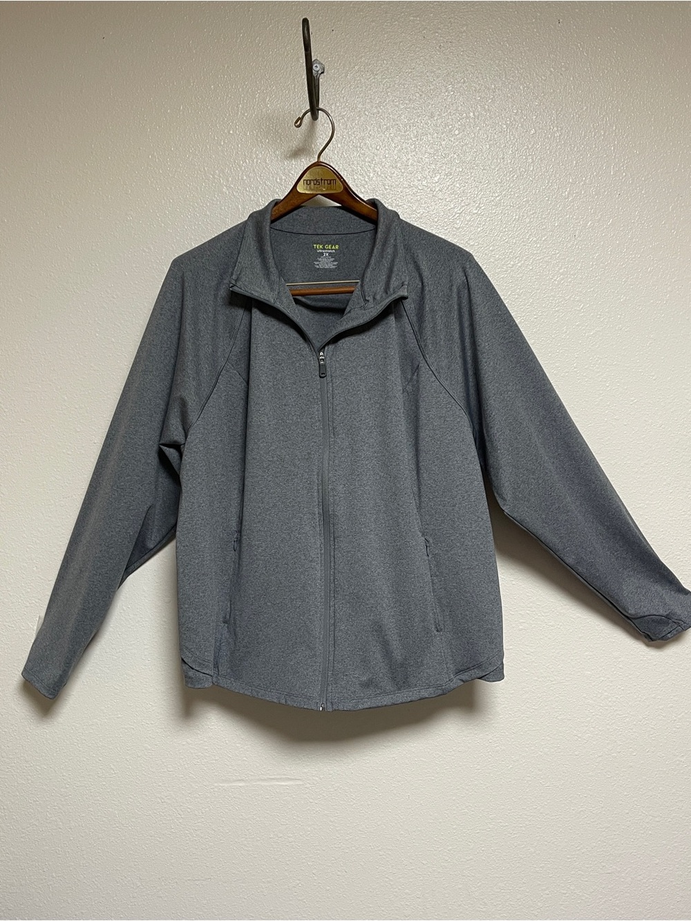 tek gear Women’s Charcoal Gray Lightweight Full-Zip Jacket